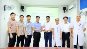 Bệnh viện đa khoa Hồng Hà đón tiếp đoàn công tác của Bệnh viện đa khoa Hùng Vương