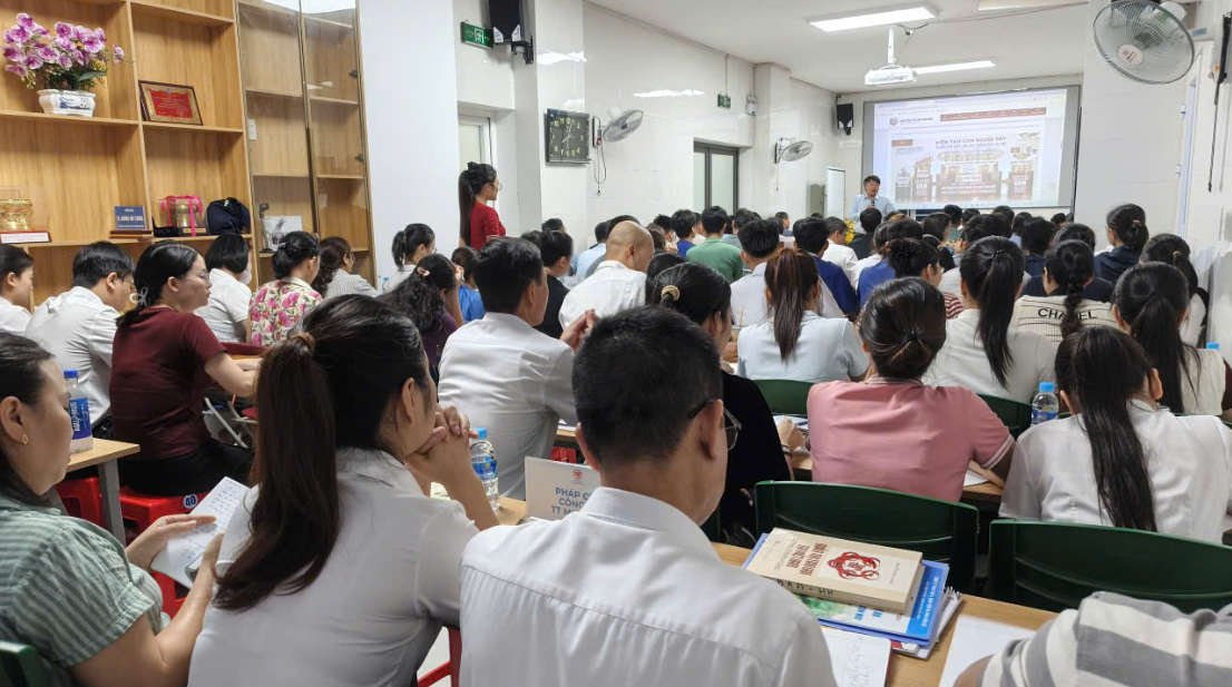 Các nhà Quản trị luôn nhất quán và xuyên suốt trong việc triển khai dự án (Ảnh Bệnh Viện Hồng Hà)